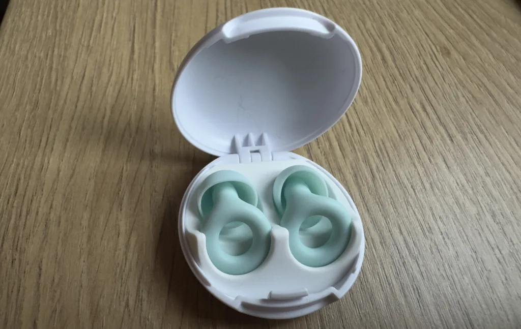 loop quiet 2 earplugs mint case